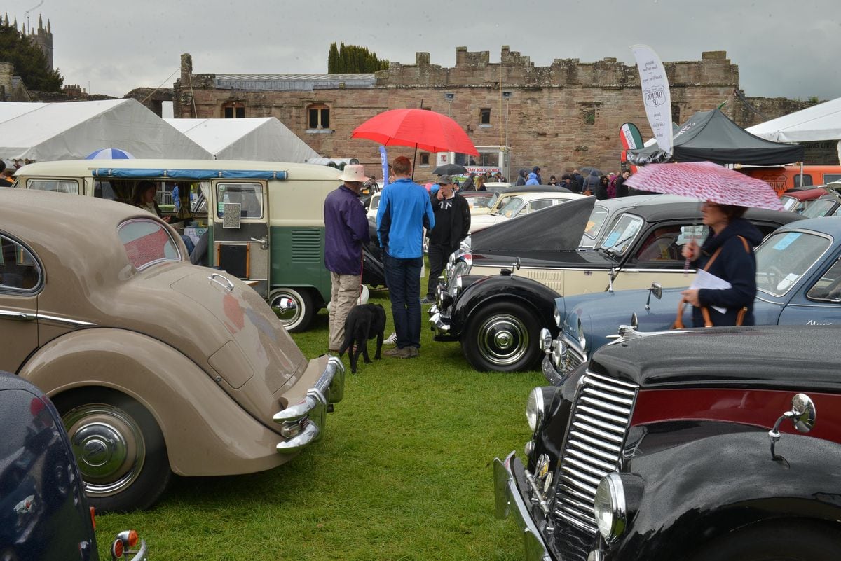 Crowds flock to Ludlow Castle for Spring festival in photos