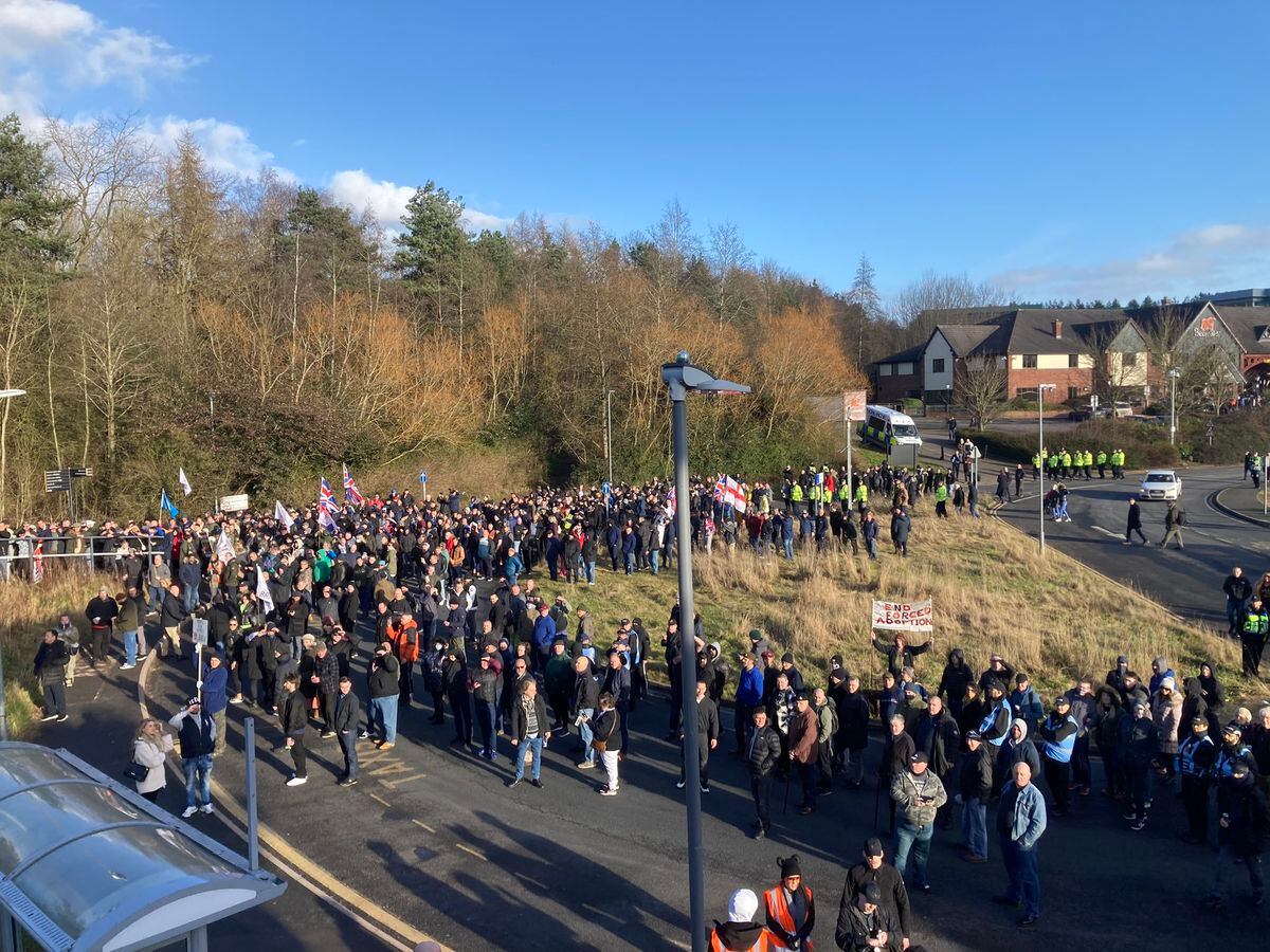 Tommy Robinson supporters and antiracist activists stage Telford