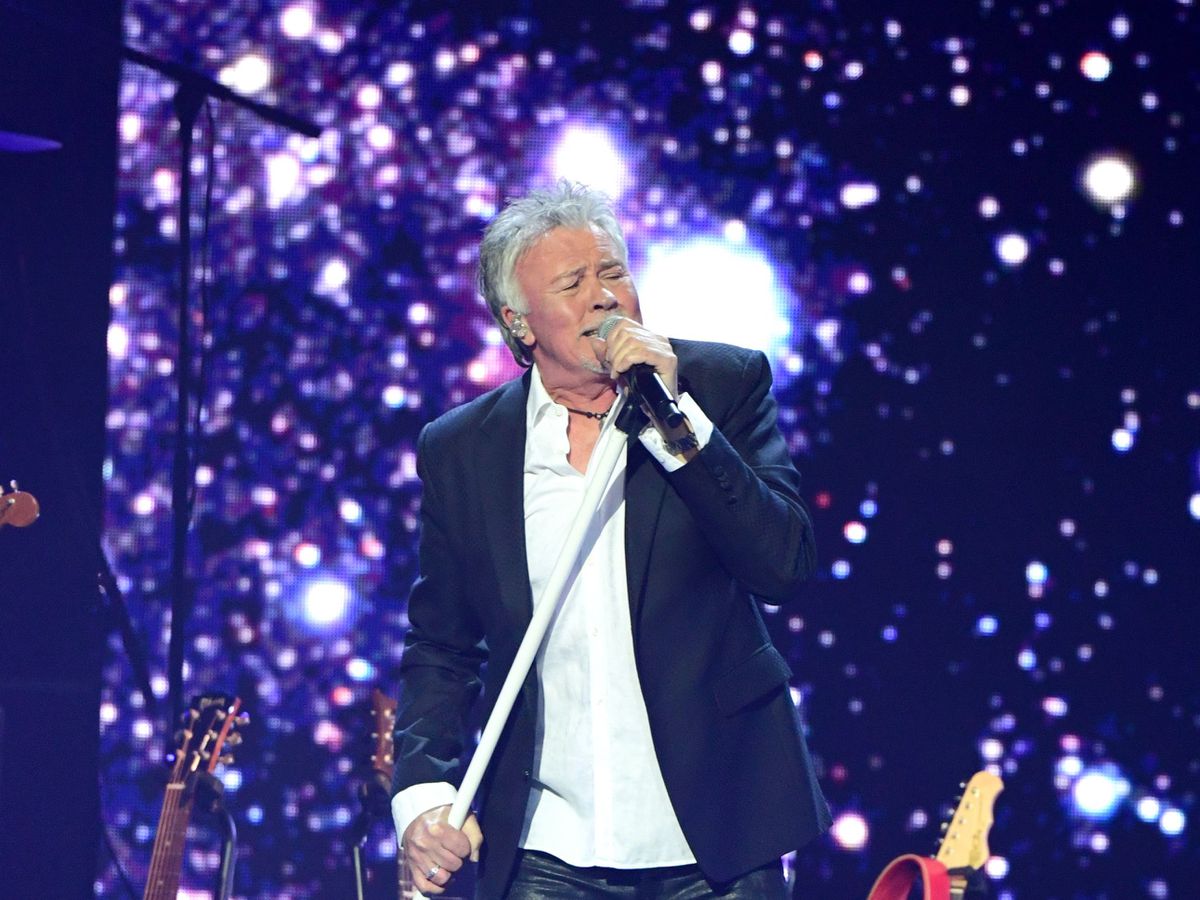 Singer Paul Young marries “most wonderful” woman Lorna