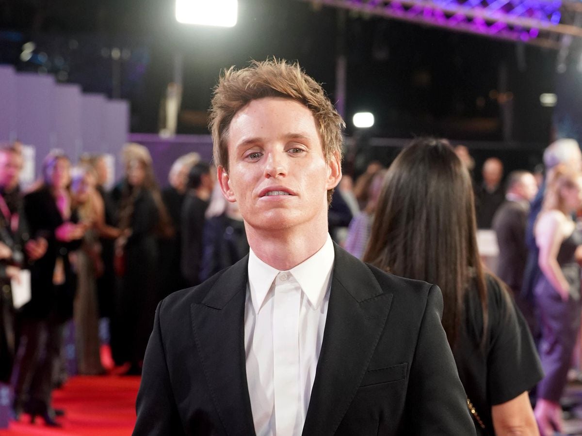 eddie-redmayne-says-nursing-is-one-of-the-most-extraordinarily-hard