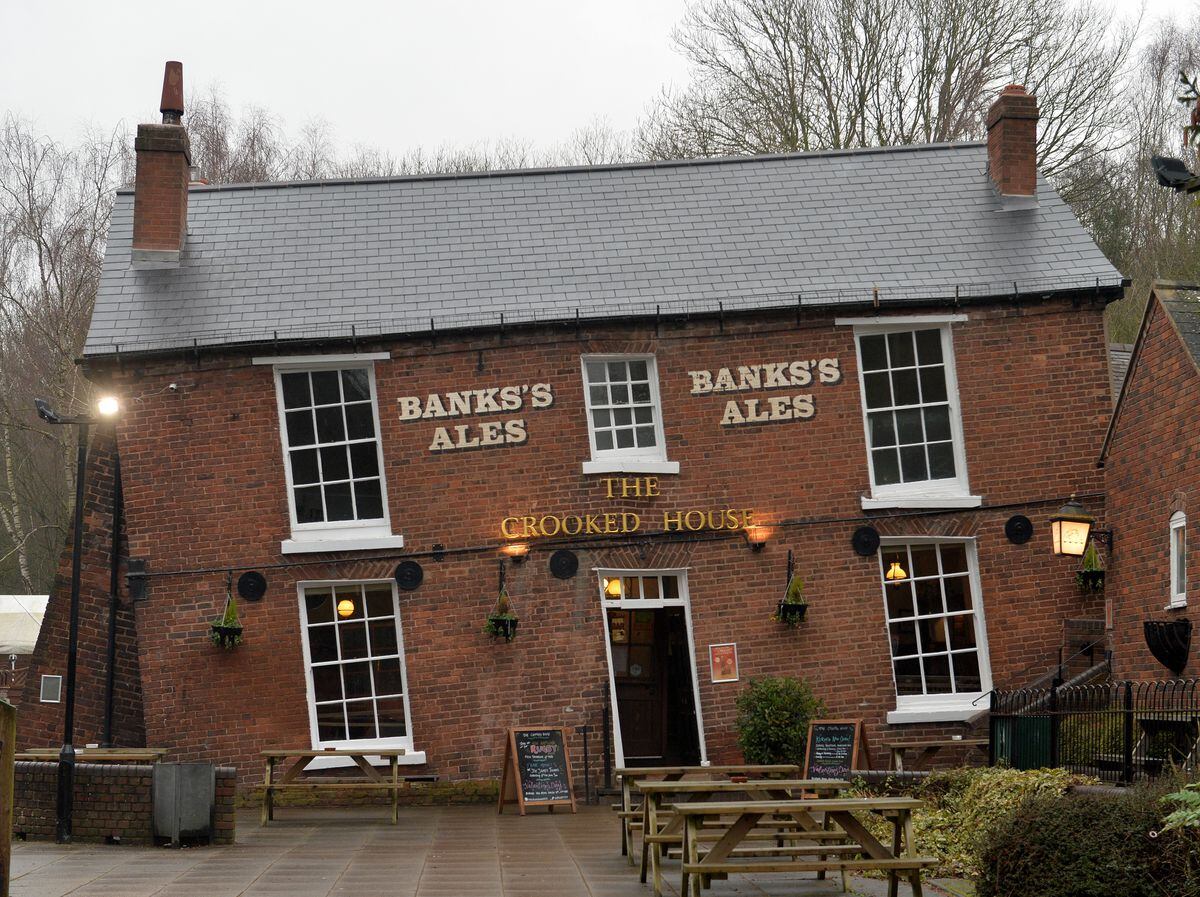 unique-crooked-house-pub-on-marston-s-sell-off-list-just-weeks-after