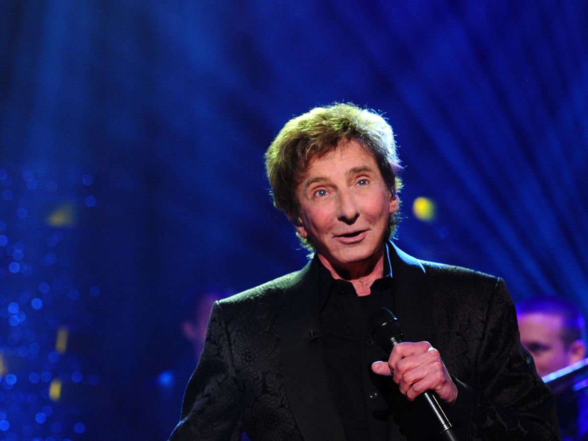 Barry Manilow shuts down rumours that he will also remove music from ...