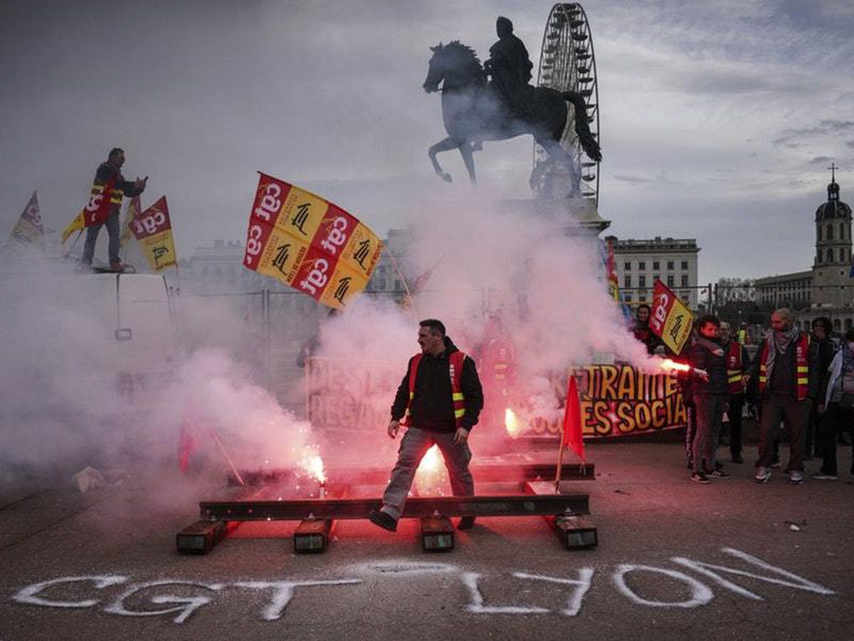Thousands take to the streets in France amid nationwide pension law