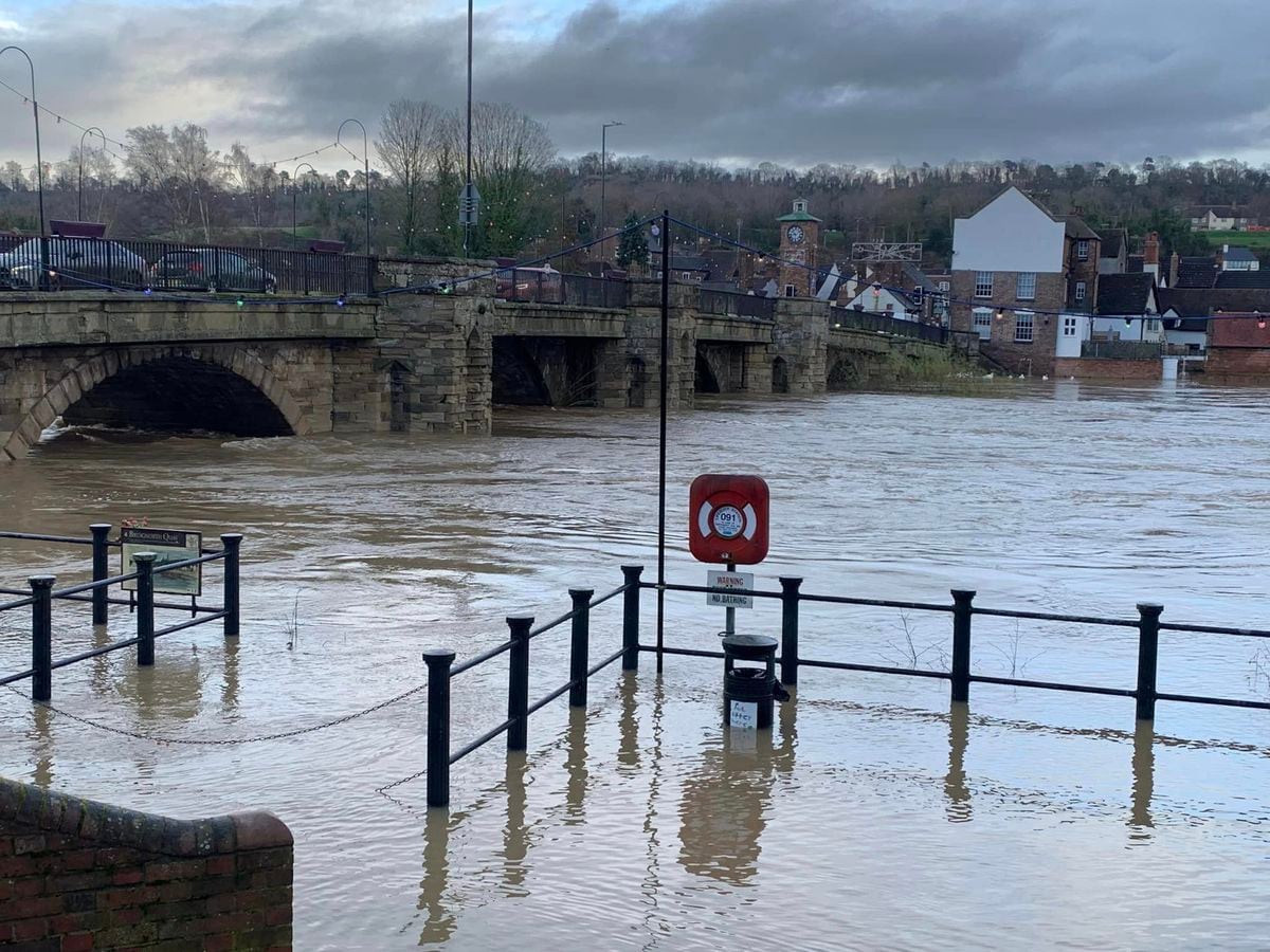 Bridgnorth river level rises close to heights seen in record flood of ...