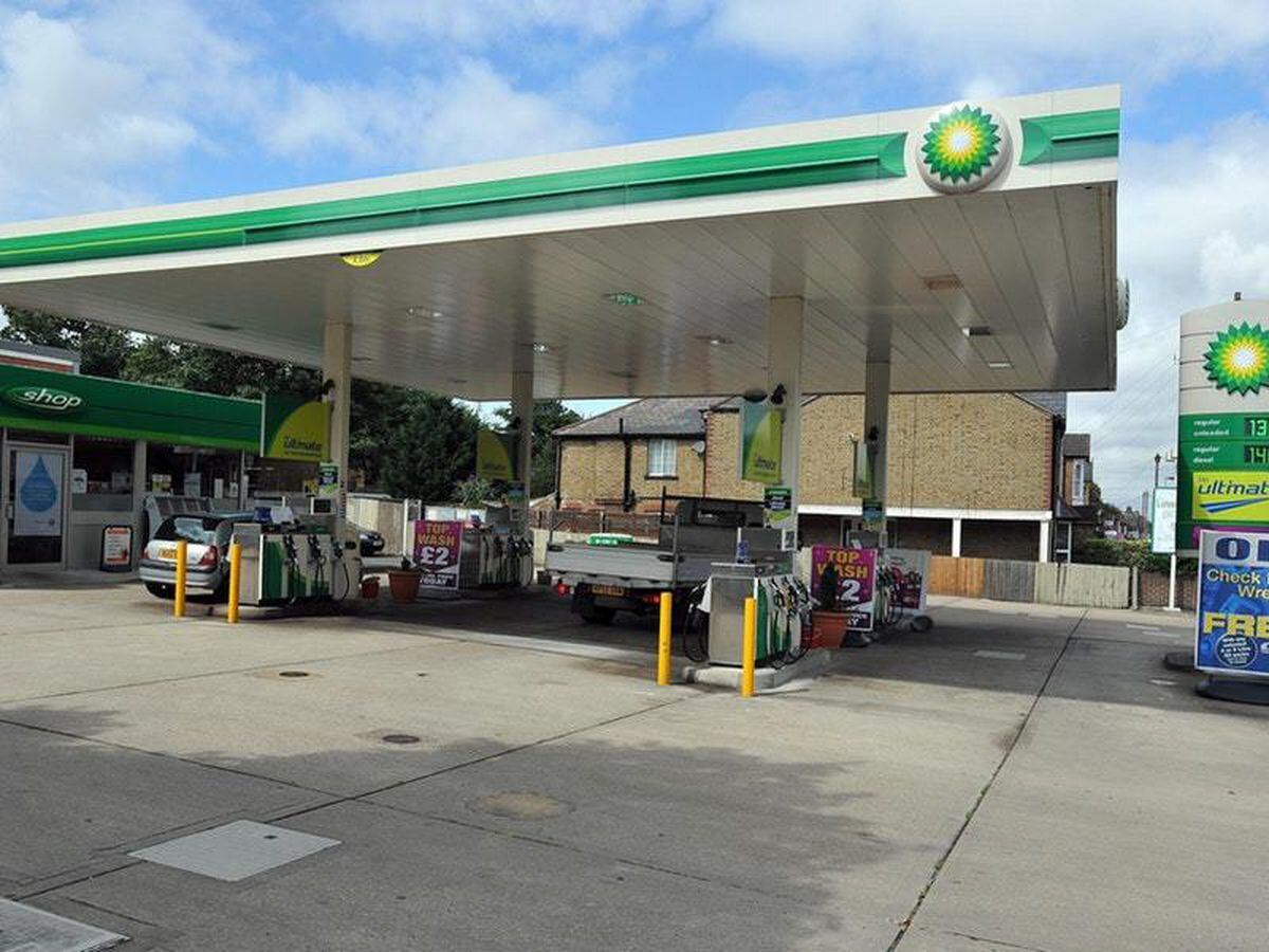 Boy, 16, is cleared of murder of man shot dead at petrol station ...