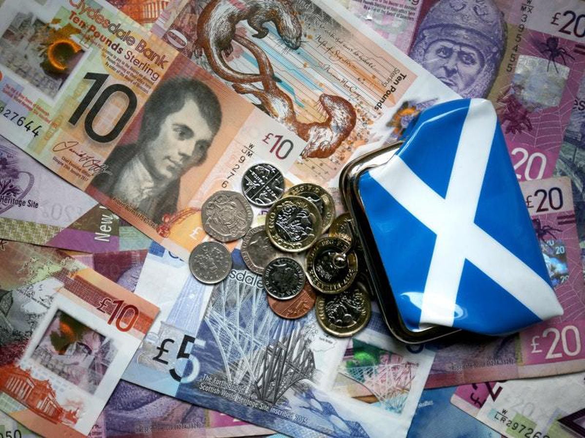 SNP votes to set up Scottish currency in an independent Scotland