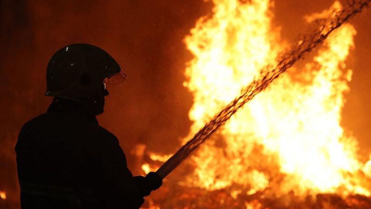 Huge bonfires usher in Twelfth of July Orange Order parades ...