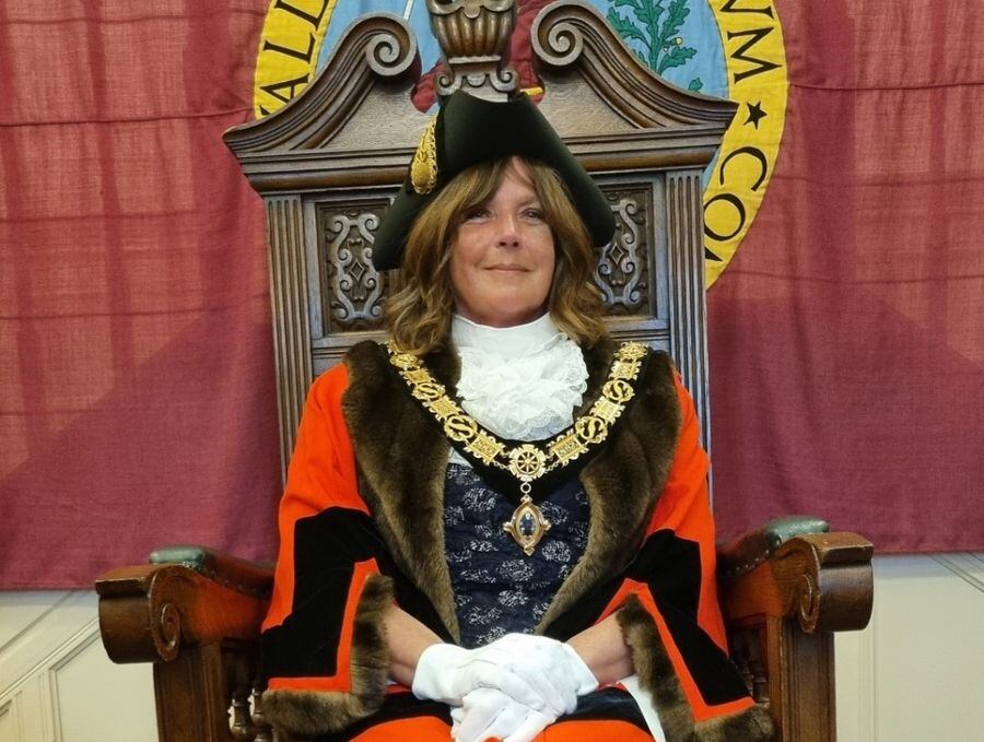 Oswestry Mayor reveals first Community Champion of 2024