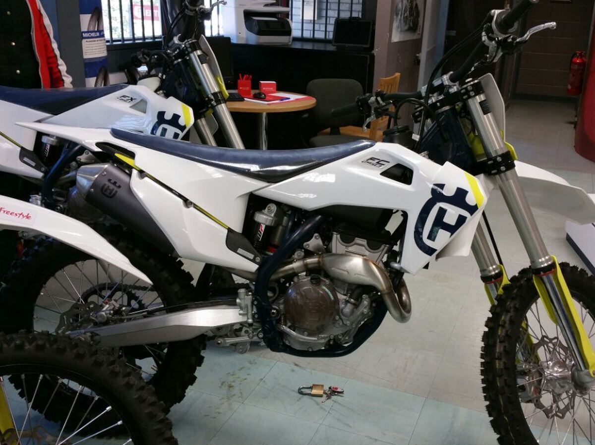 Burglars Crash Van And Steal Motorbikes During £30,000 Raid In Newtown ...