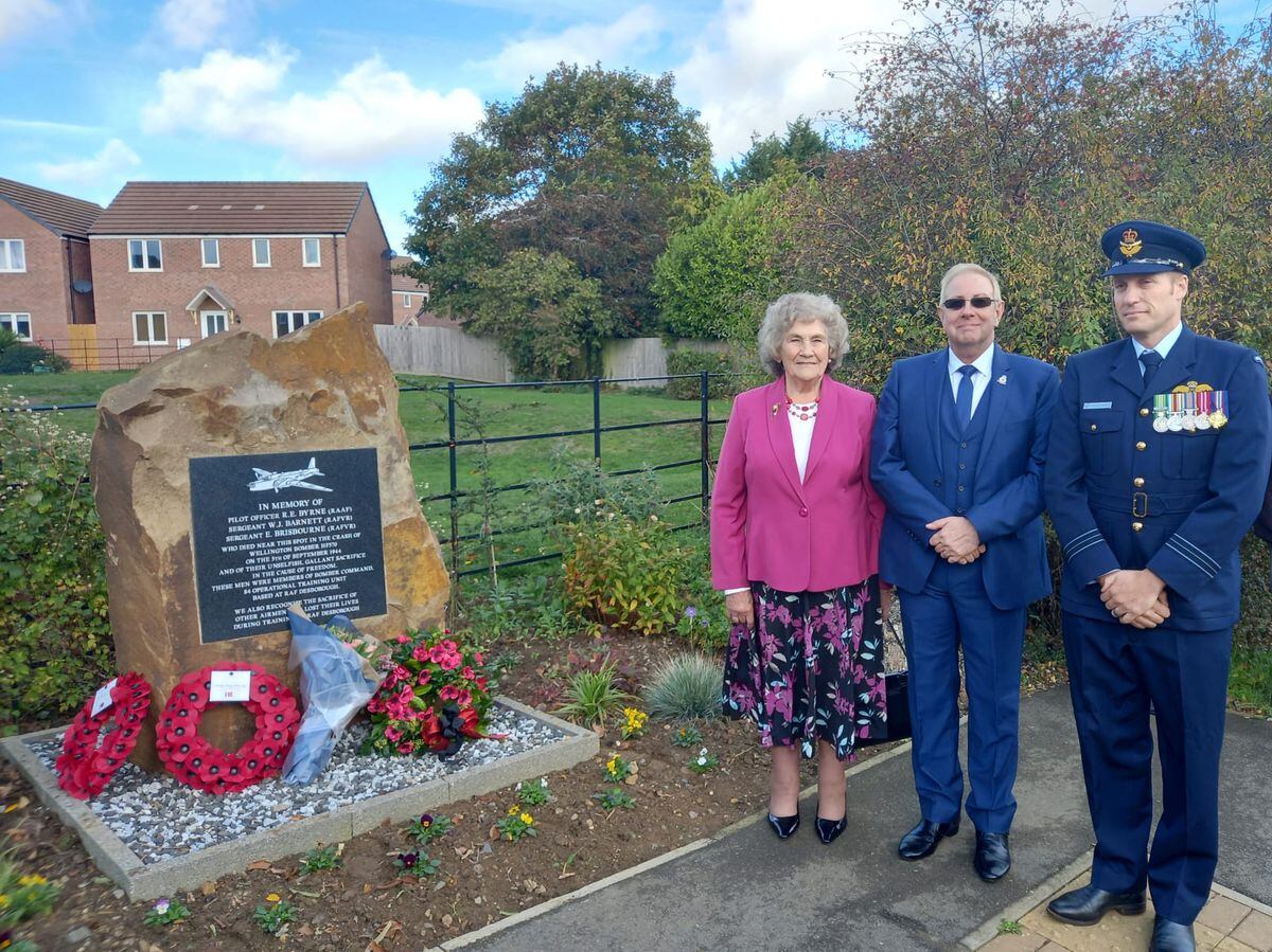 Families unveil memorial to tragic teenage Shropshire airman killed in ...