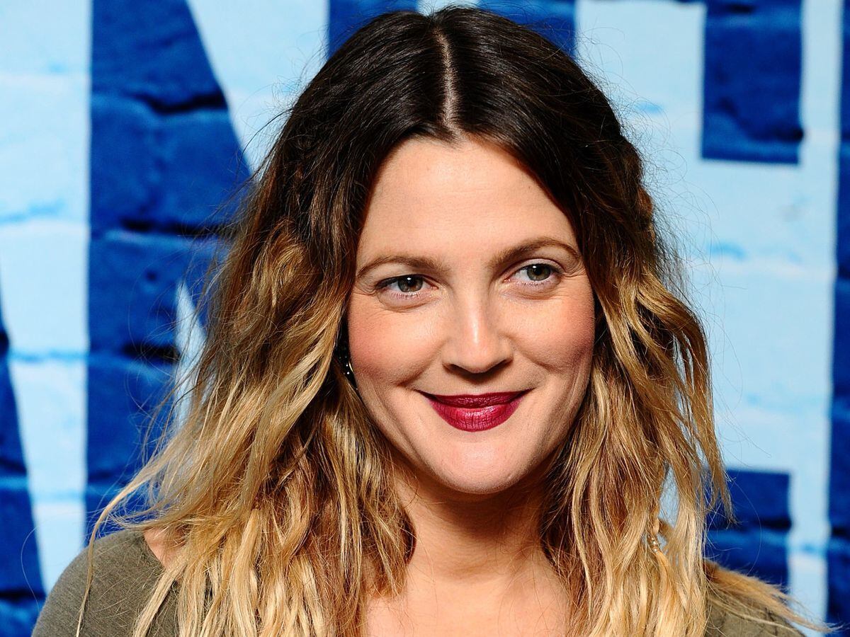 Drew Barrymore escorted backstage at New York event after fan moves ...