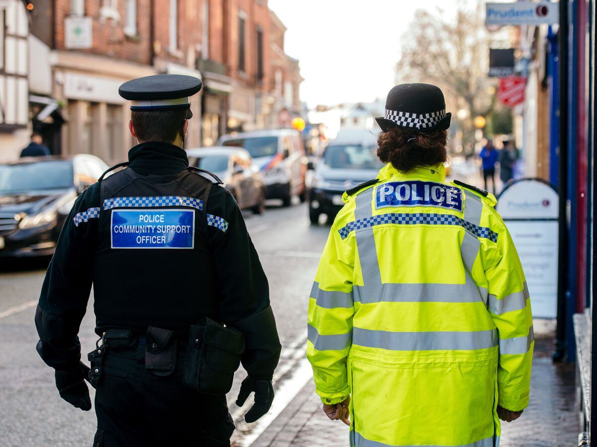 'Keep your motor running, but don't leave the car' - police warning ...