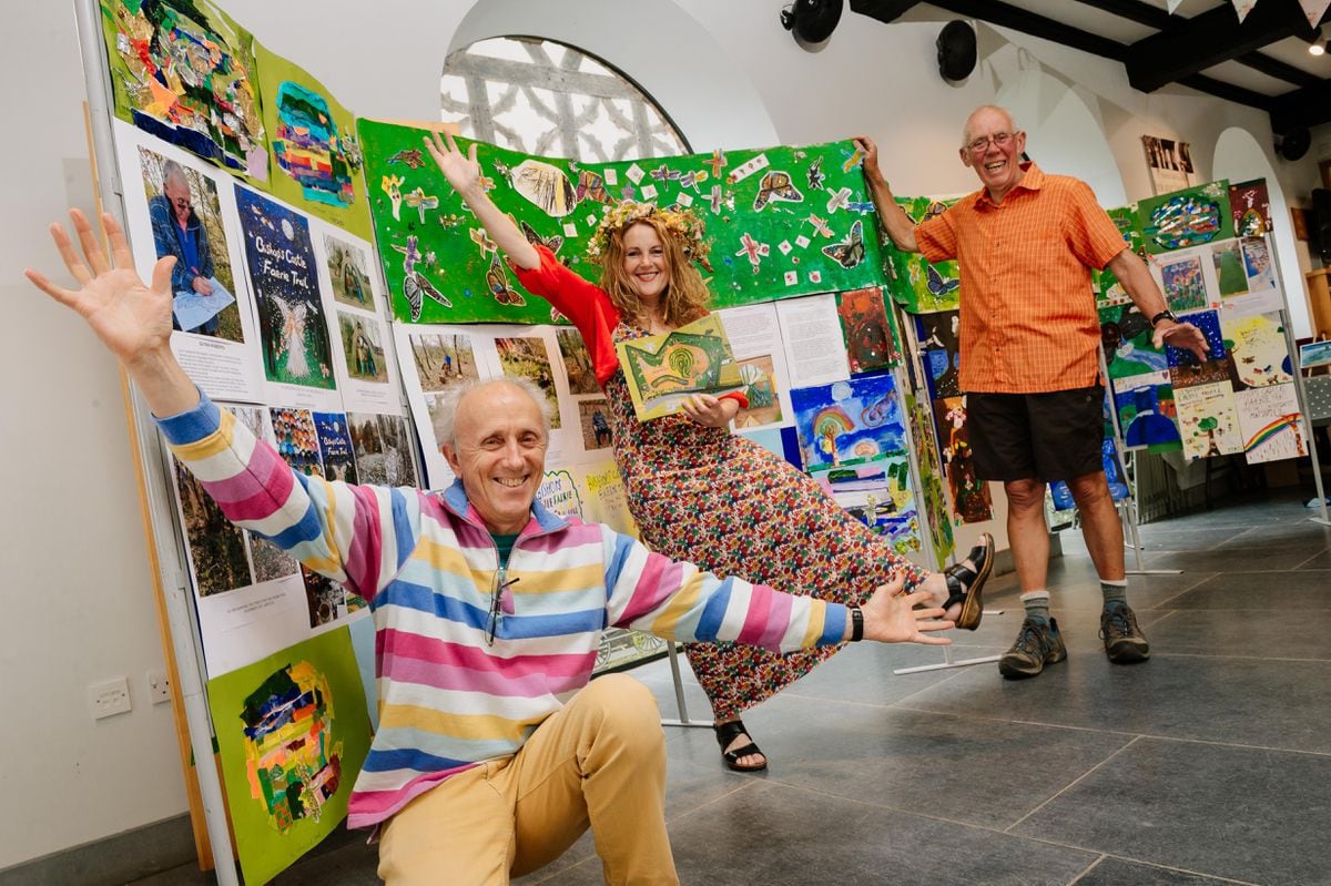 Artists Herry Gabriel and Sarah Gillard with Councillor Glynn Roberts