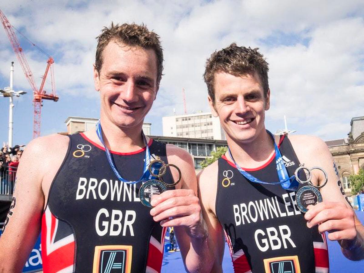 Watch as the Brownlee brothers tee up the new Super League season ...