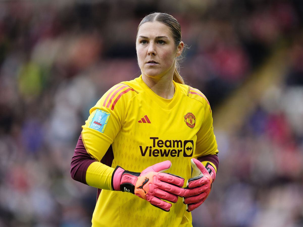 Mary Earps will take her time to decide Manchester United future