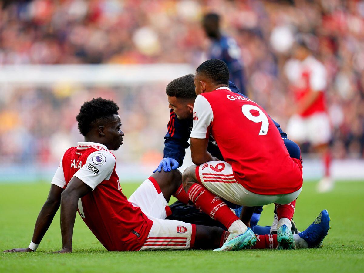 Arsenal Boss Mikel Arteta Plays Down Bukayo Saka Injury Fears ...