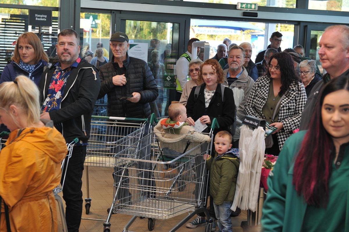 Morrisons deals hanging baskets