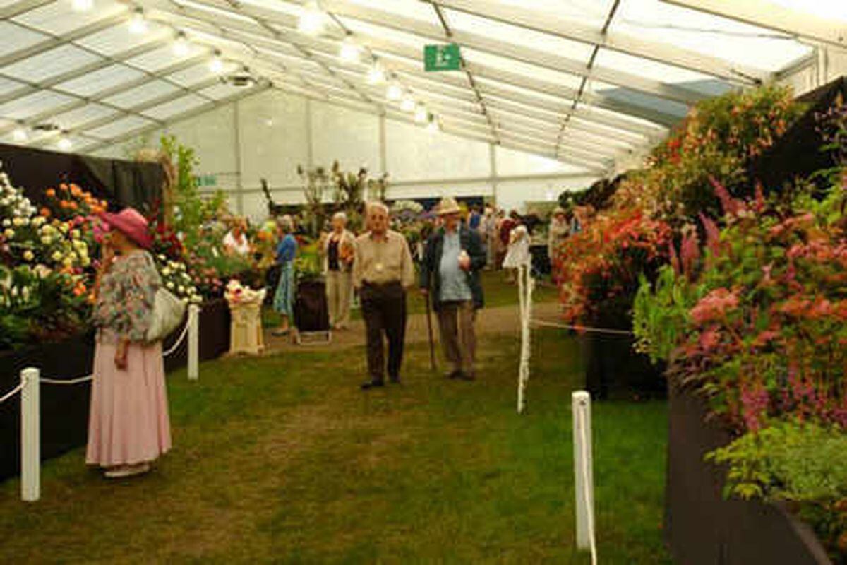 Thousands flock to Shrewsbury Flower Show Shropshire Star