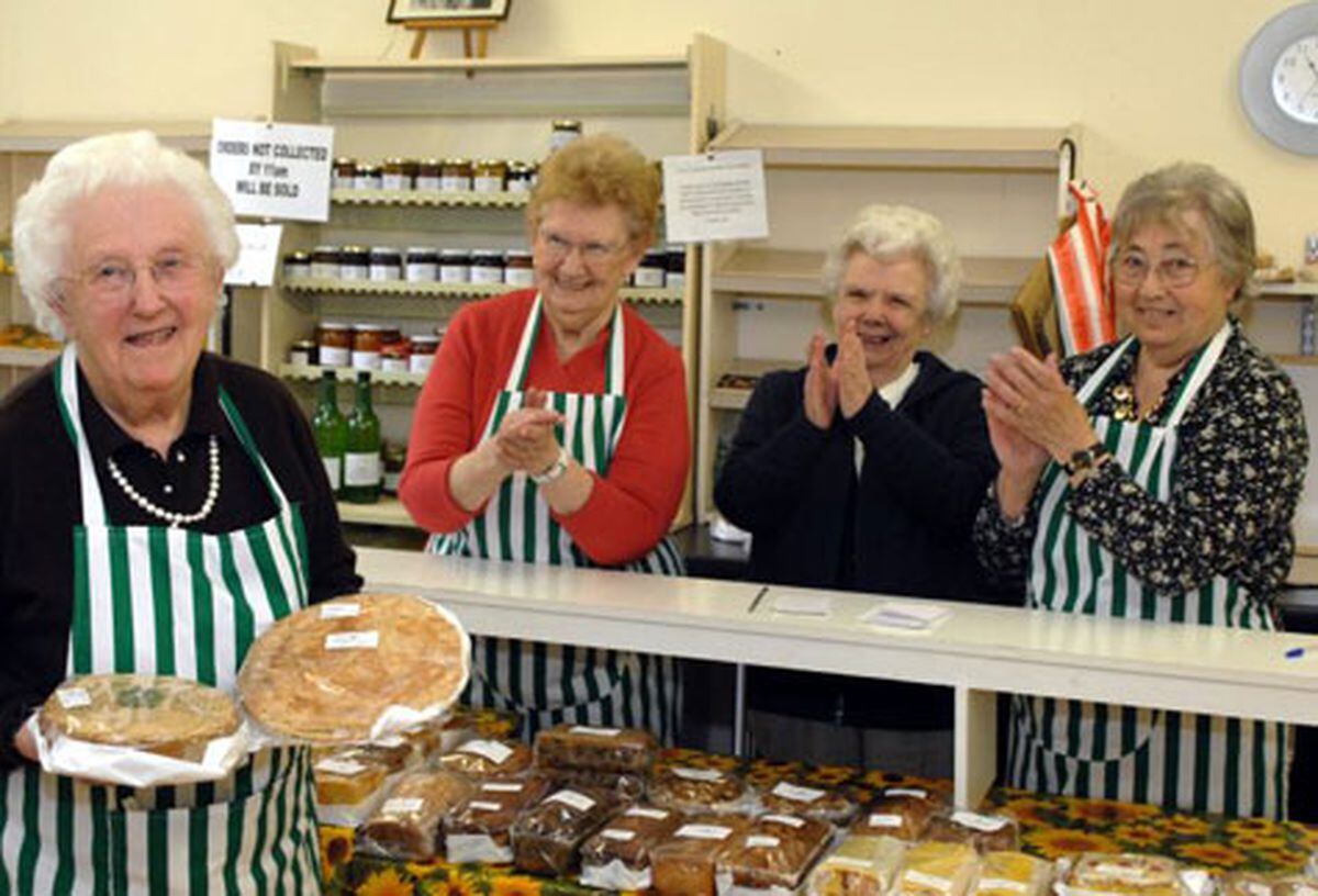 Eileen Retires After 54 Years On Stall 