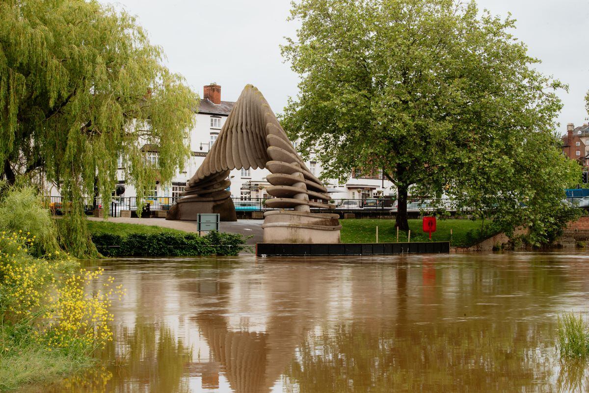 More Flood Barriers Going Up In Shropshire As River Levels Continue To