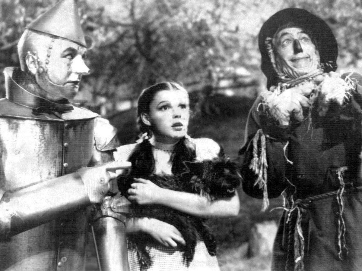 Wizard of Oz' remake planned with 'Watchmen' director Nicole Kassell