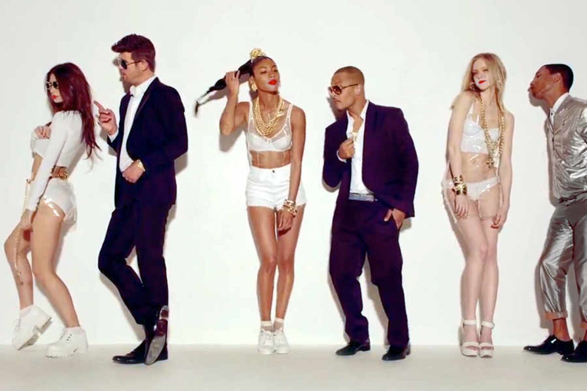 Robin Thicke blurs lines with new music video | Shropshire Star