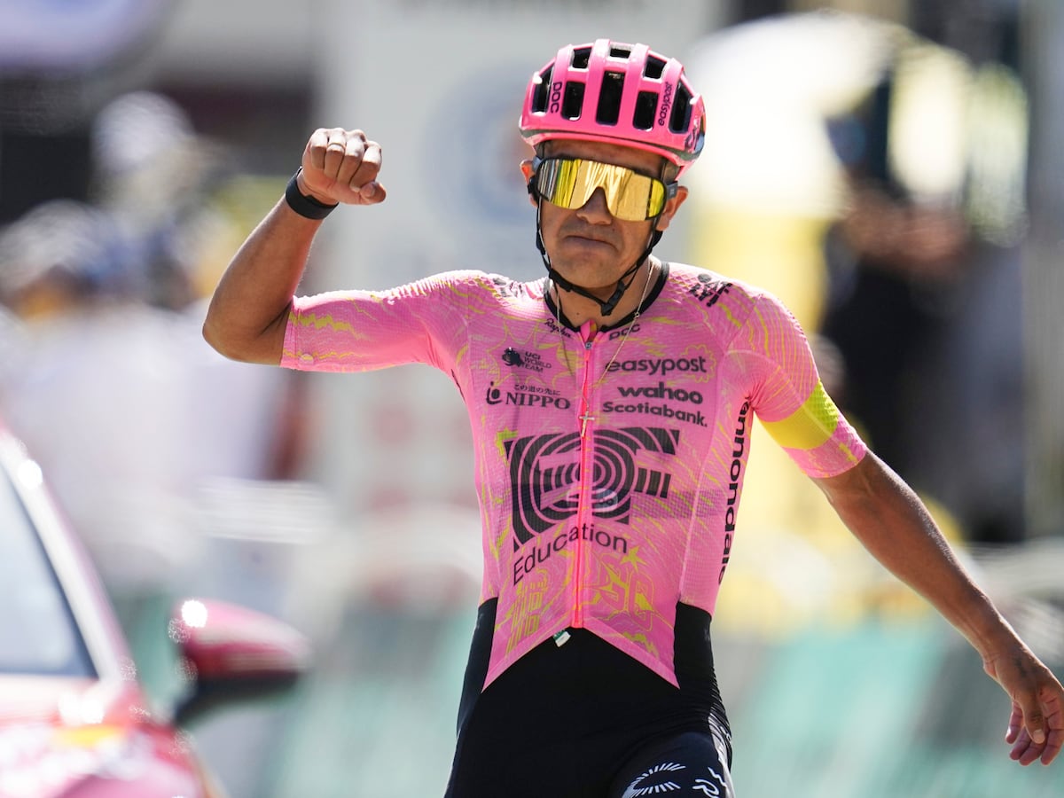 Richard Carapaz rides clear to win stage 17 of Tour de France