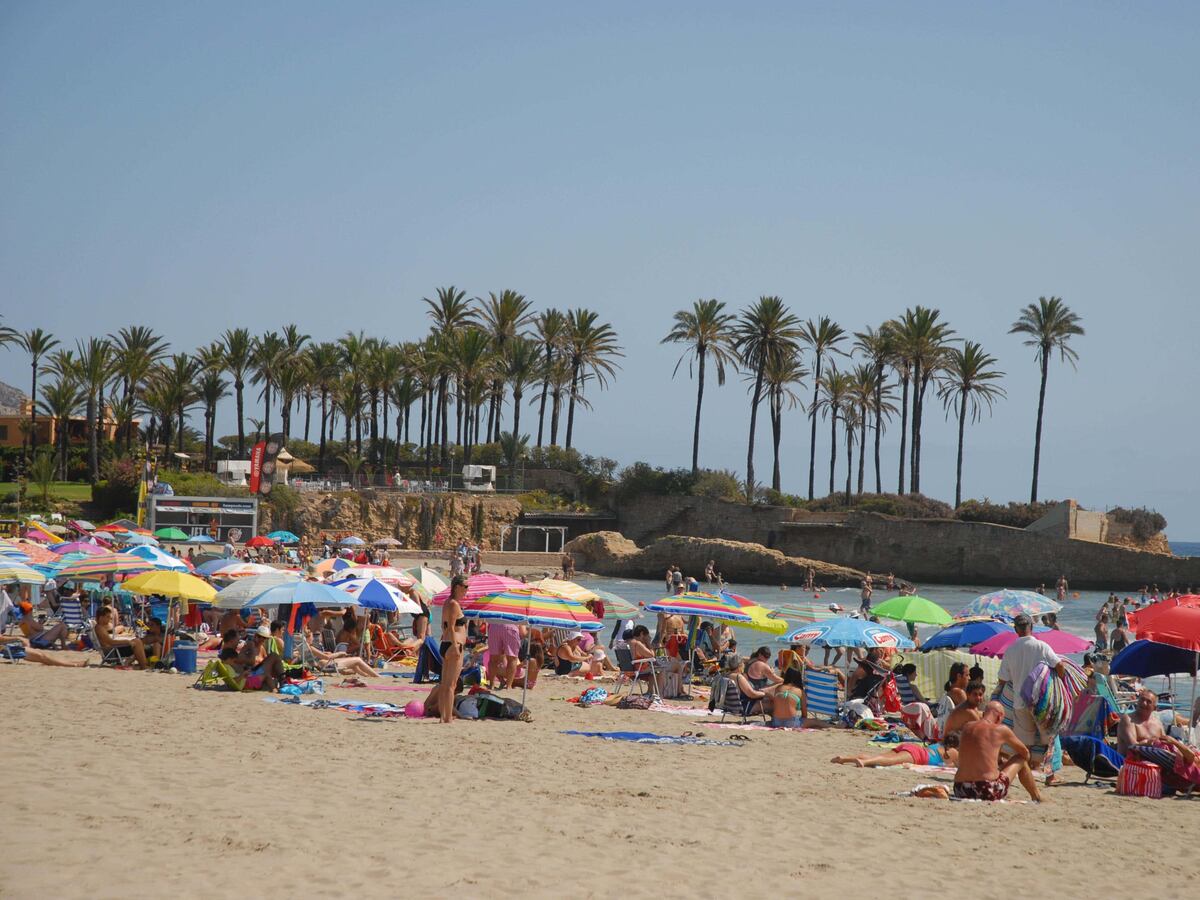 Spain heats up under first heatwave of the year as southern Europe swelters