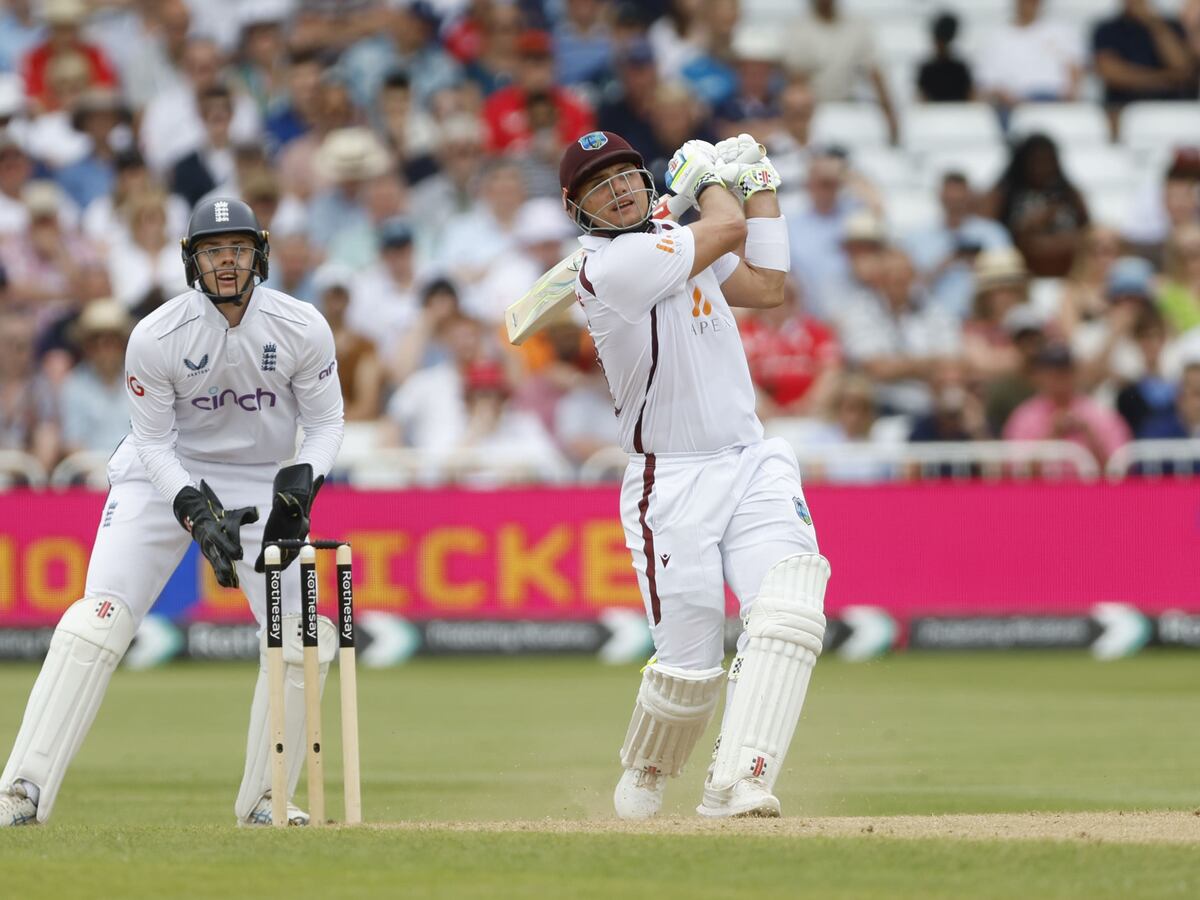 West Indies lead England by 41 runs after impressive last-wicket stand