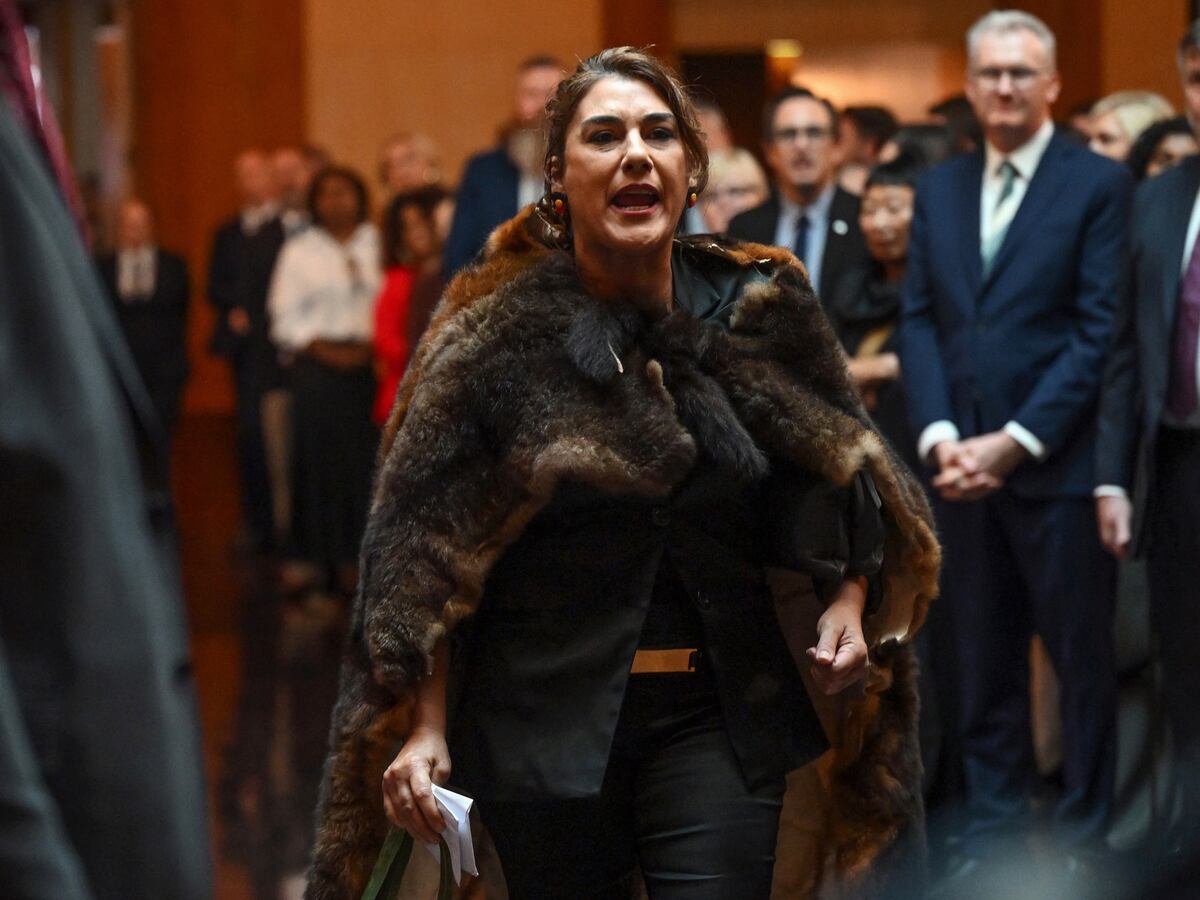 Woman charged with assaulting Australian senator who shouted at the King