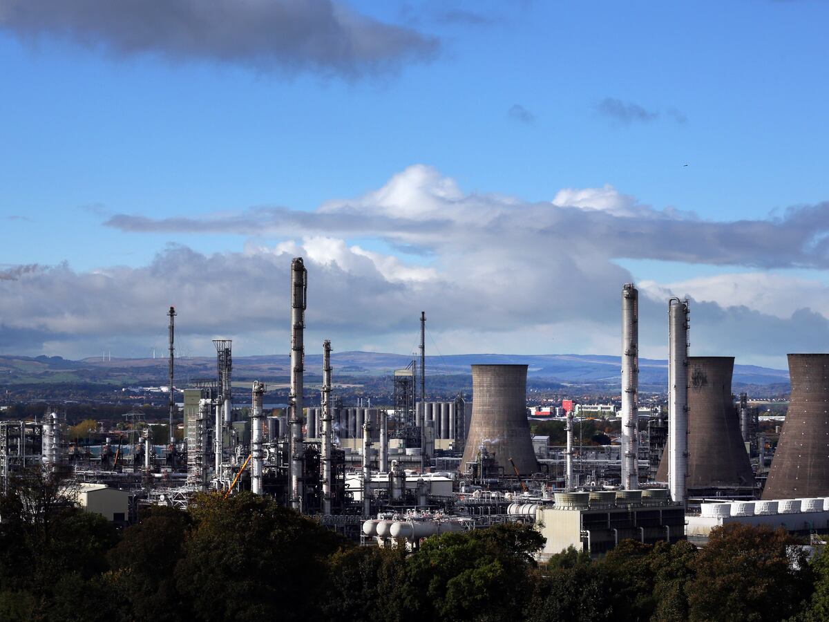 £100m support package pledged as Grangemouth refinery closure confirmed