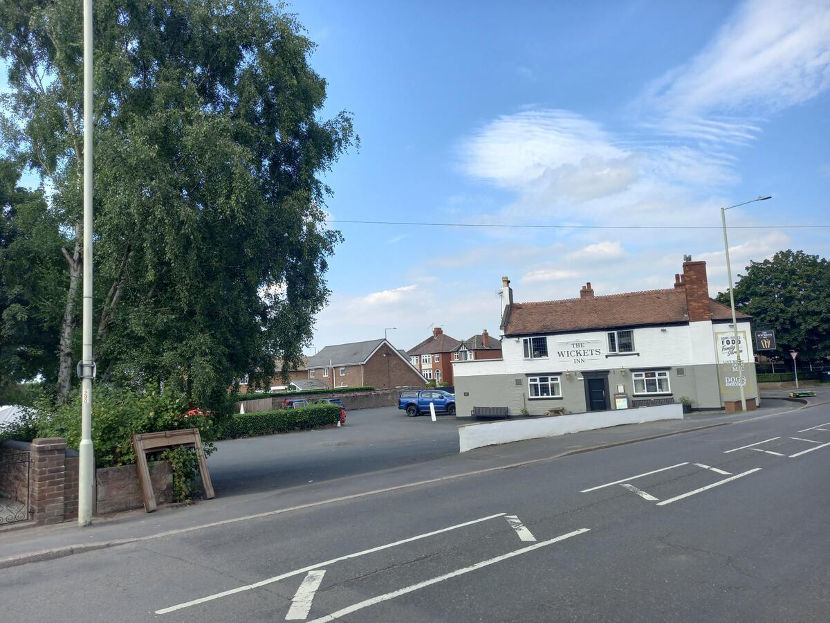 Wellington pub denied permission to remove tree | Shropshire Star