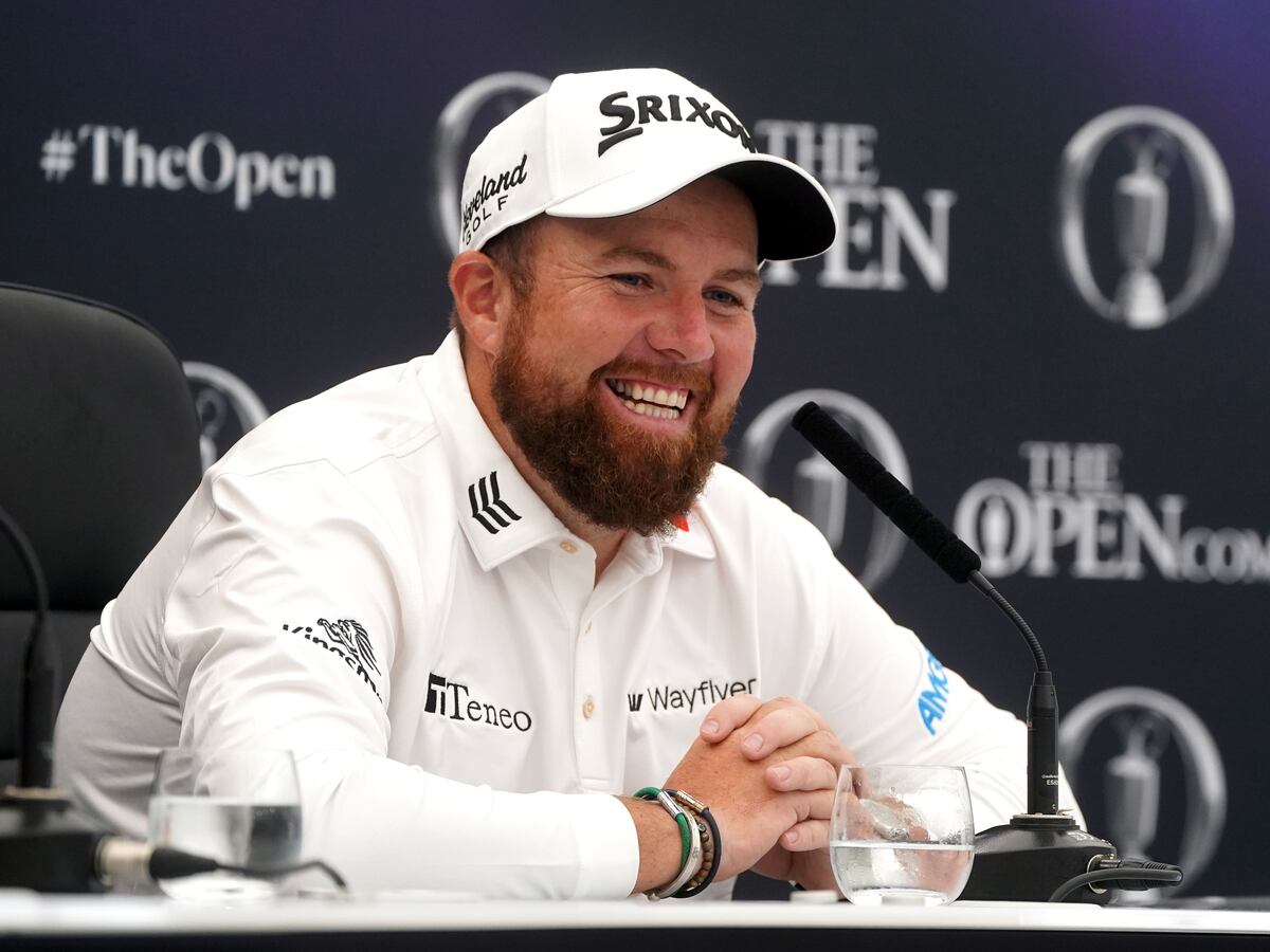 Clubhouse leader Shane Lowry ready for anything as wind causes chaos at Open