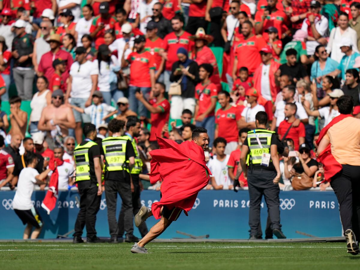 Argentina match against Morocco suspended for an hour due to disorder from crowd