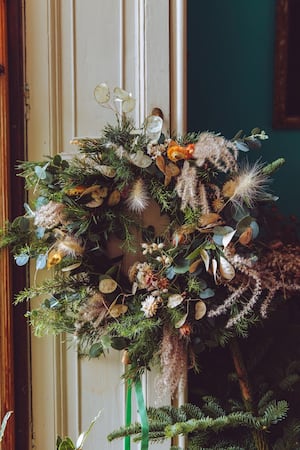 A Festive Christmas Wreath 