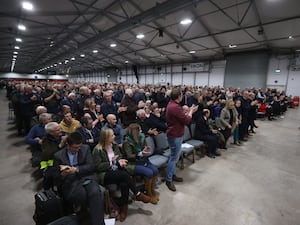 Rows of protesting farmers