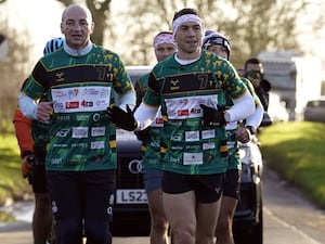 Kevin Sinfield and England Rugby head coach Steve Borthwick run together in charity challenge for motor neurone disease