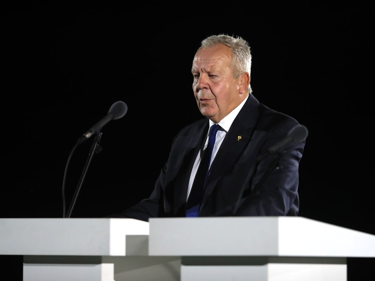 Bill Beaumont named interim chairman at RFU as Tom Ilube resigns amid scandal