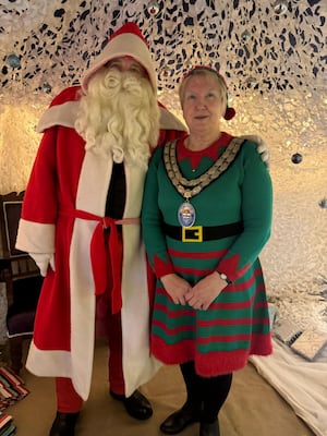 Knighton Mayor Councillor Chris Branford gave Santa her Christmas wish list at the Knighton event.