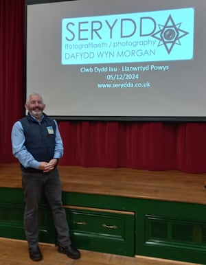 Mr Dafydd Wyn Morgan of Tregaron gave an illustrated talk on ‘Dark Skies’