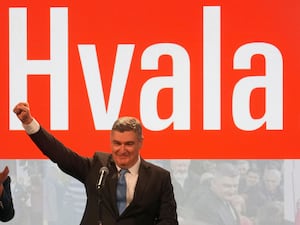 Zoran Milanovic in front of an sign saying Hvala