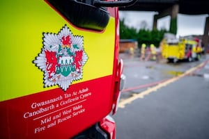 Fire crews from Powys, and Hereford and Worcester were at the scene for nearly 20 hours to extinguish a large barn fire in New Radnor (MAWWFRS)