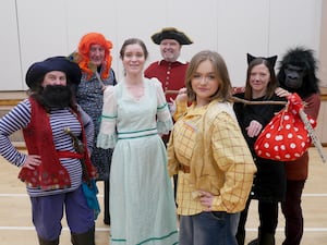 Dick Whittington with Puss,  Alice Fitzwarren, Sally Forth, Alderman Fitzwarren, Captain Sinkham and the gorilla