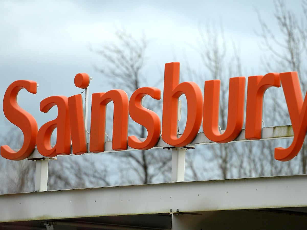 Sainsbury’s to cut 3,000 jobs and shut in-store cafes