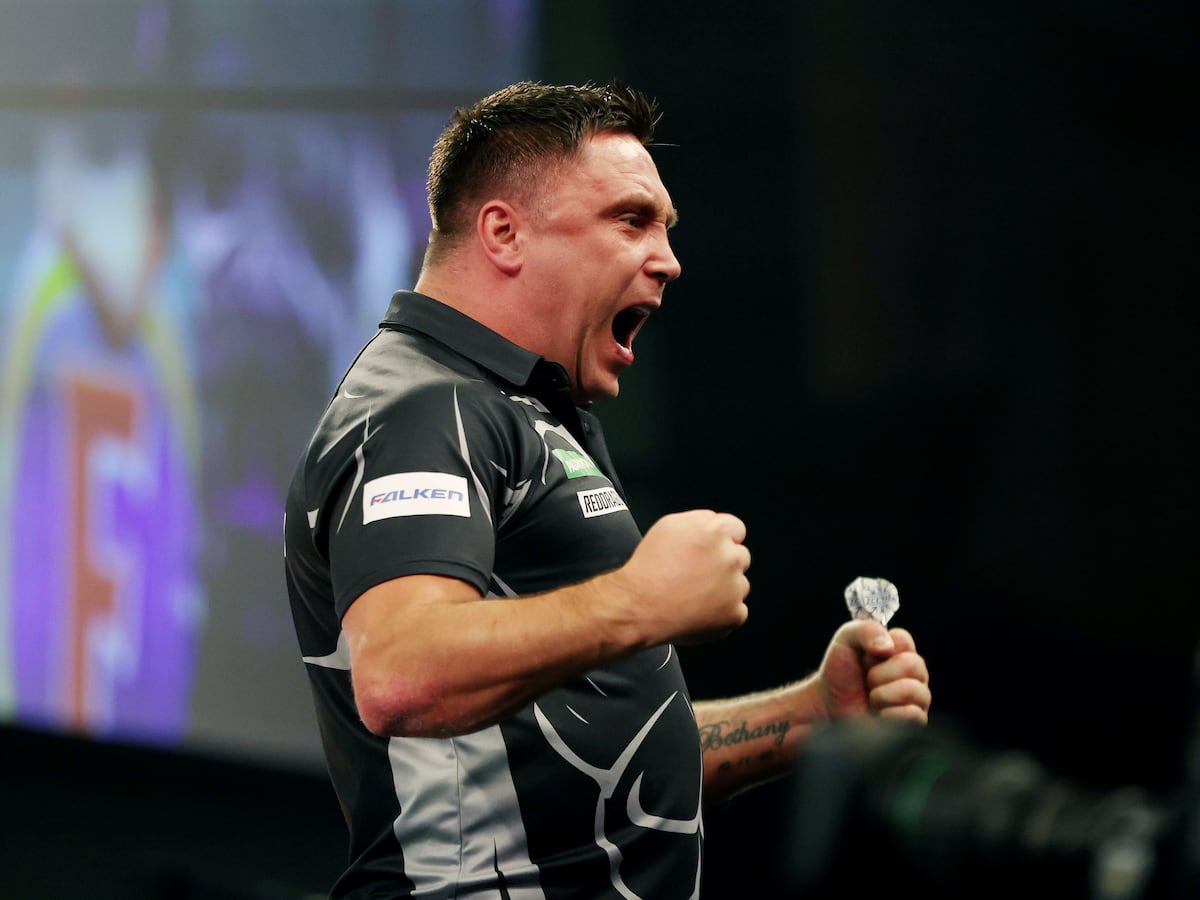 Gerwyn Price eases past Keane Barry to reach third round at Alexandra Palace