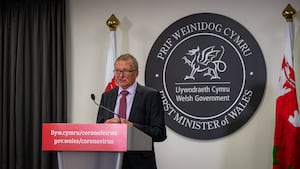 Wales’ leading doctor Sir Dr Frank Atherton has announced he will stand down after eight and half years as the Welsh Government’s Chief Medical Officer.