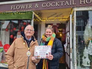 Mayor Roy Aldcroft (left) presenting Peony & Tonic with third prize.