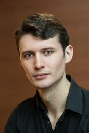 Bass-baritone Piran Legg