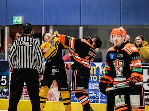 Emotions spill over during Telford Tigers' overtime defeat against Berkshire Bees on Sunday evening (Picture: Edward Bowen Photography)