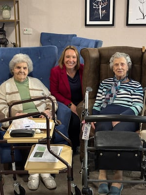 MP for North Shropshire and Liberal Democrat Spokesperson for Health and Social Care, Helen Morgan at HC-One’s Bluebell View Care Home with residents Barbara Moore and Joyce Stanford